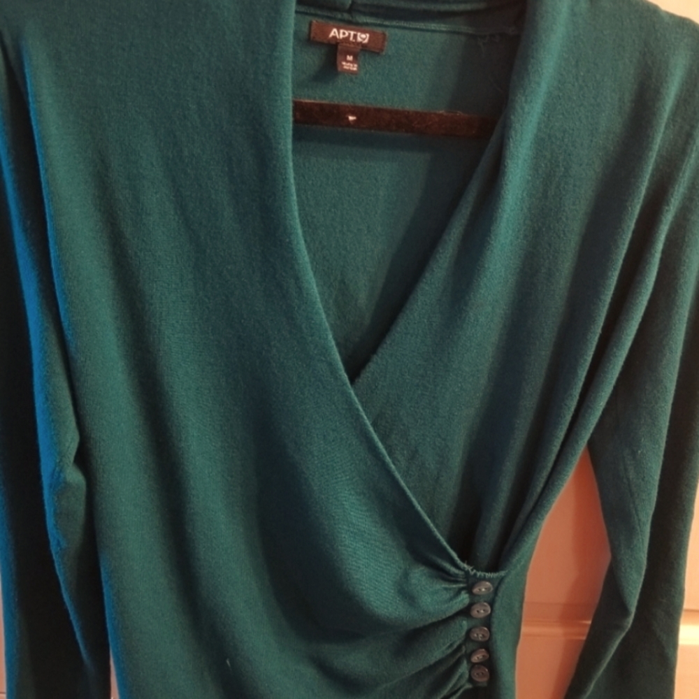 APT. 9 GREEN RUCHED TOP - Picture 3 of 6